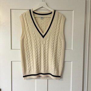 Aritzia Sunday Best Sweater Vest size XS